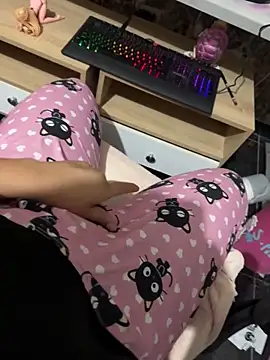 laure torres online show from 09.24.25