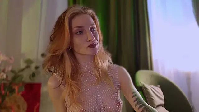 Snapshot of WendyGilber chatting on 02.24.26 WendyGilber online show from 02.24.26