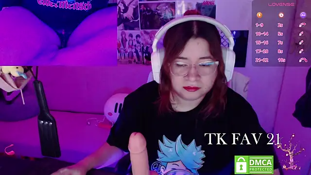 Pink girl0n online show from 04.24.26