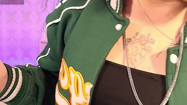 Naomy tay1 online show from 11.18.25