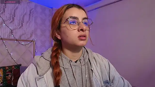 Naomy tay1 online show from 12.19.25