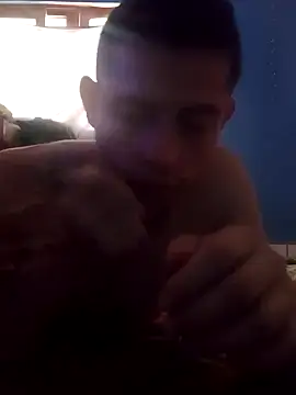 Snapshot of PitudoWuero chatting on 09.29.25 PitudoWuero online show from 09.29.25