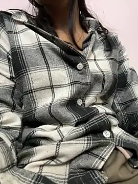 Snapshot of modelnishu chatting on 09.12.25 modelnishu online show from 09.12.25