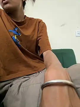 Snapshot of modelnishu chatting on 09.16.25 modelnishu online show from 09.16.25