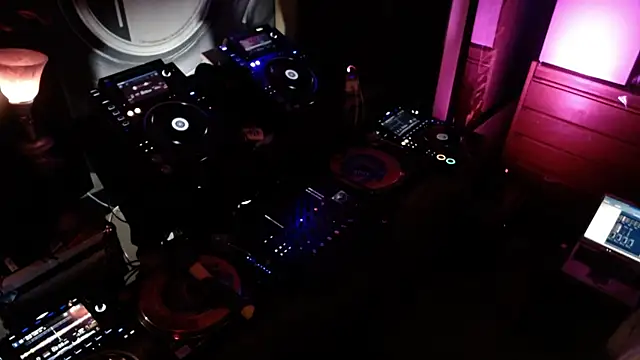 Snapshot of TransFionaLuv chatting on 03.10.26 TransFionaLuv online show from 03.10.26