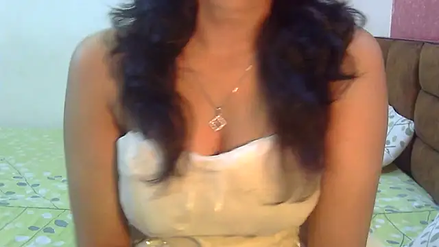 Snapshot of SONIYA_47 chatting on 05.08.26 SONIYA 47 online show from 05.08.26