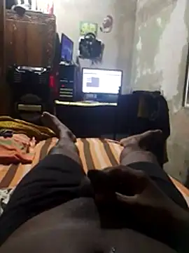 Snapshot of Pogga666 chatting on 11.14.25 Pogga666 online show from 11.14.25