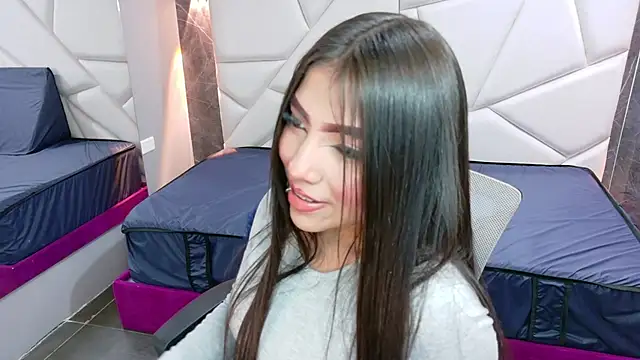 Snapshot of aysel_27 chatting on 09.08.25 aysel 27 online show from 09.08.25