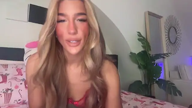 Snapshot of KENNIEXROSE chatting on 01.07.26 KENNIEXROSE online show from 01.07.26