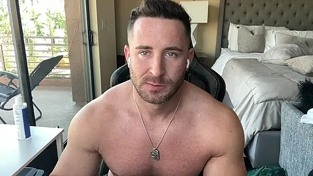 brettmycles28 online show from 09.29.25