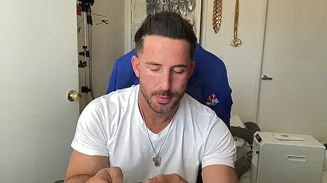 brettmycles28 online show from 06.29.26