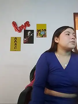 LucyPetit online show from 12.03.25