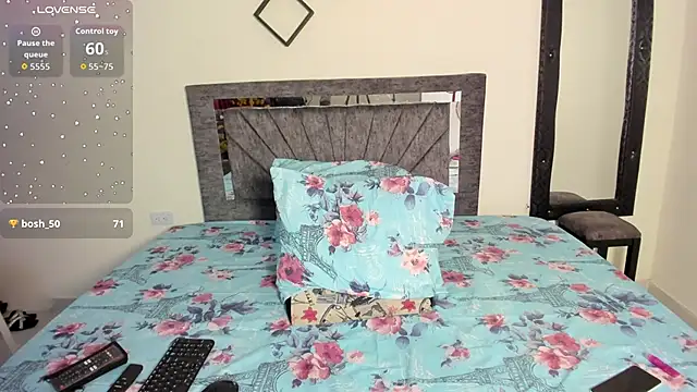 Laurasofia01 online show from 10.09.25