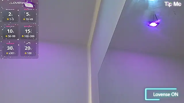 luna starr69 online show from 10.31.25