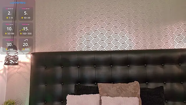 Snapshot of Sharonevanss_ chatting on 03.06.26 Sharonevanss online show from 03.06.26