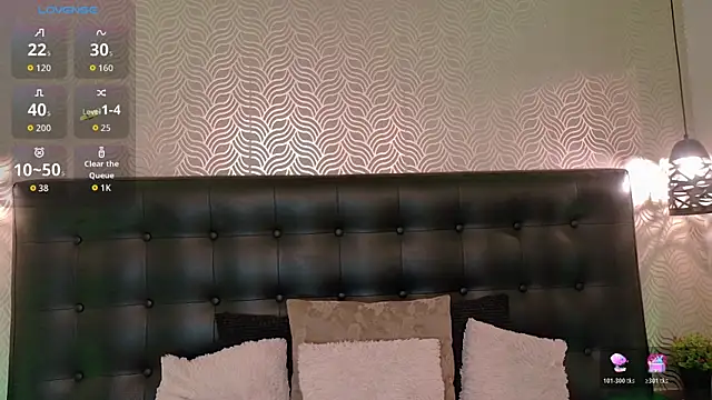 Sharonevanss  online show from 04.30.26