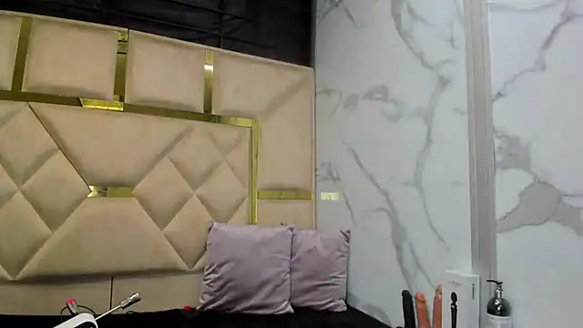 Allisonts69 online show from 03.17.26