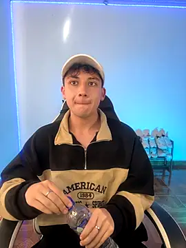 Snapshot of Casper___kyy chatting on 09.11.25 Casper kyy online show from 09.11.25