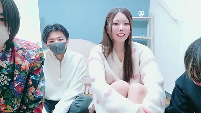 Snapshot of Reto-sama chatting on 01.11.26 Reto-sama online show from 01.11.26