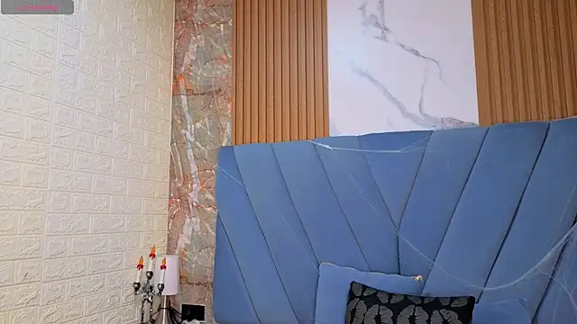 angel  red  online show from 10.23.25