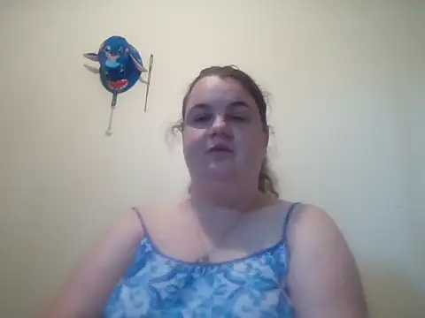 Snapshot of LittleBunny3 chatting on 09.22.25 LittleBunny3 online show from 09.22.25