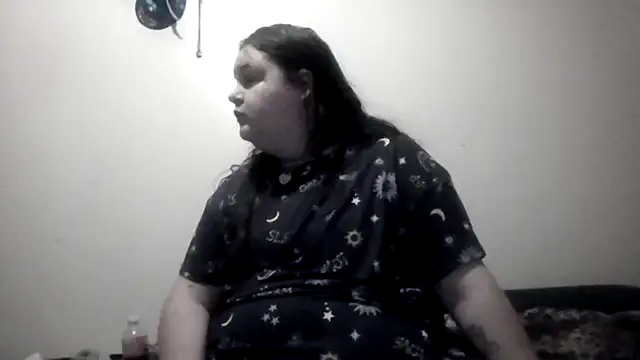 Snapshot of LittleBunny3 chatting on 12.03.25 LittleBunny3 online show from 12.03.25