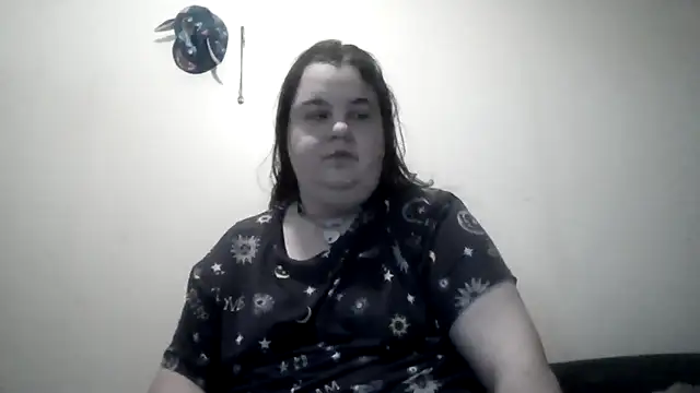 Snapshot of LittleBunny3 chatting on 12.04.25 LittleBunny3 online show from 12.04.25