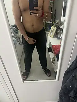 Snapshot of 7_INCH_MONSTER chatting on 02.20.26 7 INCH MONSTER online show from 02.20.26