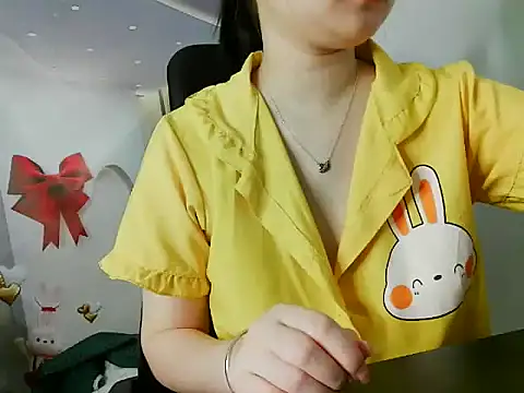 Snapshot of leisure_crime23 chatting on 10.18.25 leisure crime23 online show from 10.18.25