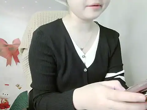 Snapshot of leisure_crime23 chatting on 11.09.25 leisure crime23 online show from 11.09.25