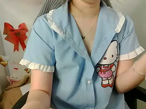 Snapshot of leisure_crime23 chatting on 11.30.25 leisure crime23 online show from 11.30.25