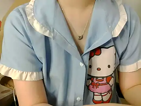 Snapshot of leisure_crime23 chatting on 12.15.25 leisure crime23 online show from 12.15.25