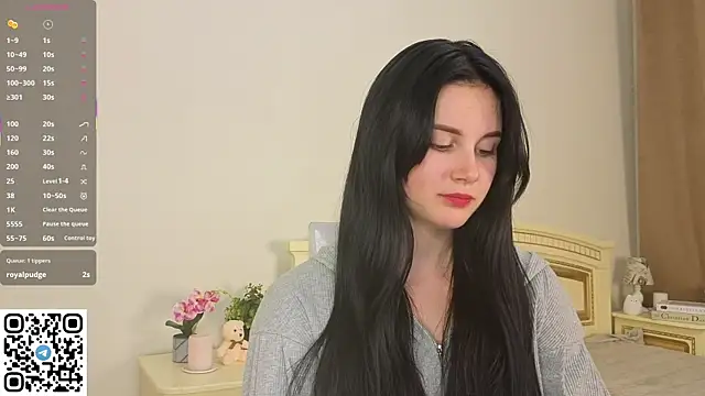 EnricaElis online show from 10.03.25