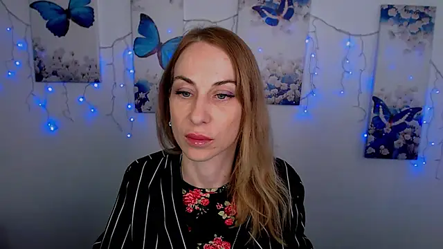 Snapshot of Create_your_own_sun chatting on 09.12.25 Create your own sun online show from 09.12.25