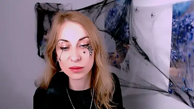 Snapshot of Create_your_own_sun chatting on 11.01.25 Create your own sun online show from 11.01.25