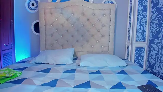 mishell lovely online show from 12.16.25