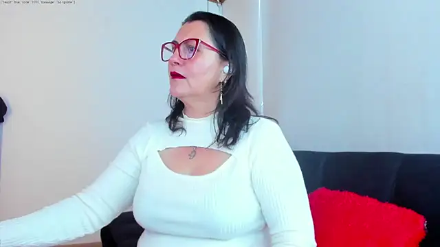 Snapshot of D_Martii chatting on 10.18.25 D Martii online show from 10.18.25