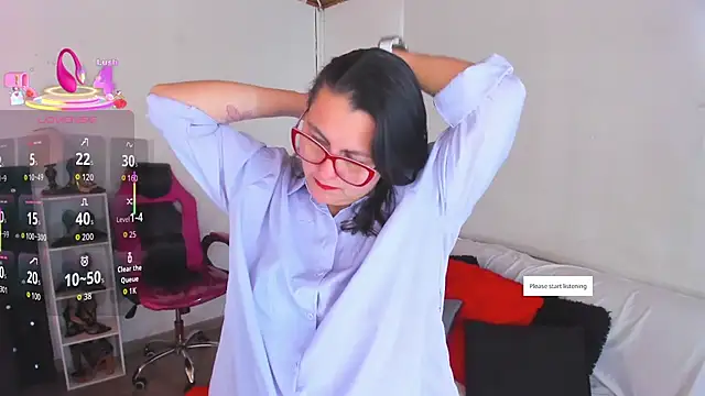 Snapshot of D_Martii chatting on 11.17.25 D Martii online show from 11.17.25