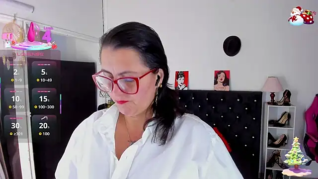 Snapshot of D_Martii chatting on 12.14.25 D Martii online show from 12.14.25