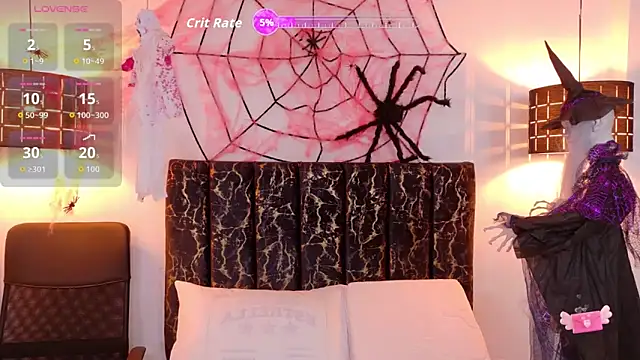 Snapshot of evvaa_moon69 chatting on 10.20.25 evvaa moon69 online show from 10.20.25