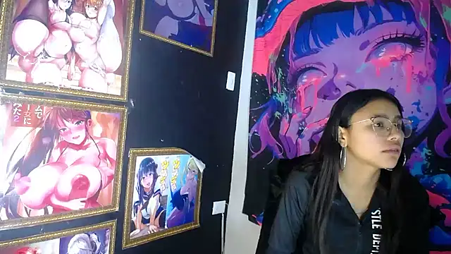 Snapshot of SofieLove_01 chatting on 09.14.25 SofieLove 01 online show from 09.14.25