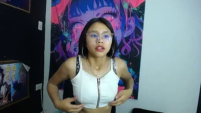 Snapshot of SofieLove_01 chatting on 09.23.25 SofieLove 01 online show from 09.23.25