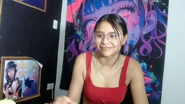 Snapshot of SofieLove_01 chatting on 09.29.25 SofieLove 01 online show from 09.29.25