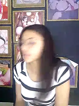 Snapshot of SofieLove_01 chatting on 10.06.25 SofieLove 01 online show from 10.06.25