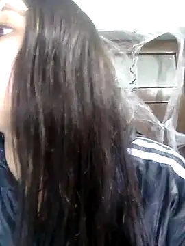 Snapshot of SofieLove_01 chatting on 11.02.25 SofieLove 01 online show from 11.02.25