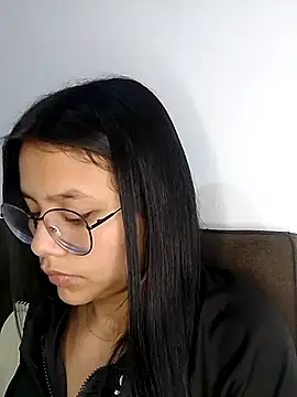 SofieLove 01 online show from 03.06.26