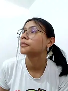 SofieLove 01 online show from 03.16.26