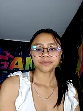 SofieLove 01 online show from 04.23.26
