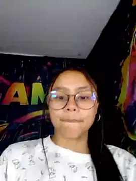SofieLove 01 online show from 04.24.26