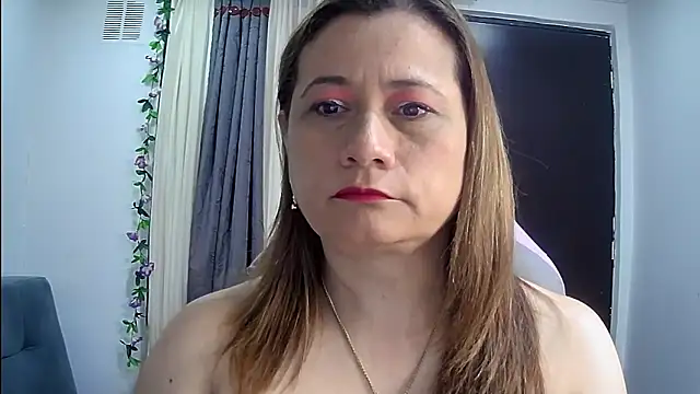 milagros latina75 online show from 11.14.25